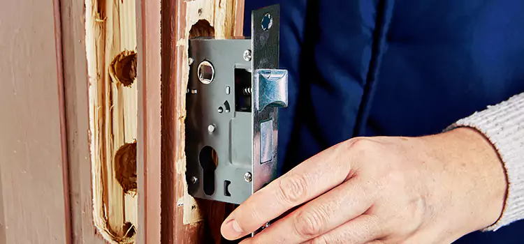 Garage Door Lock Replacement Plantation